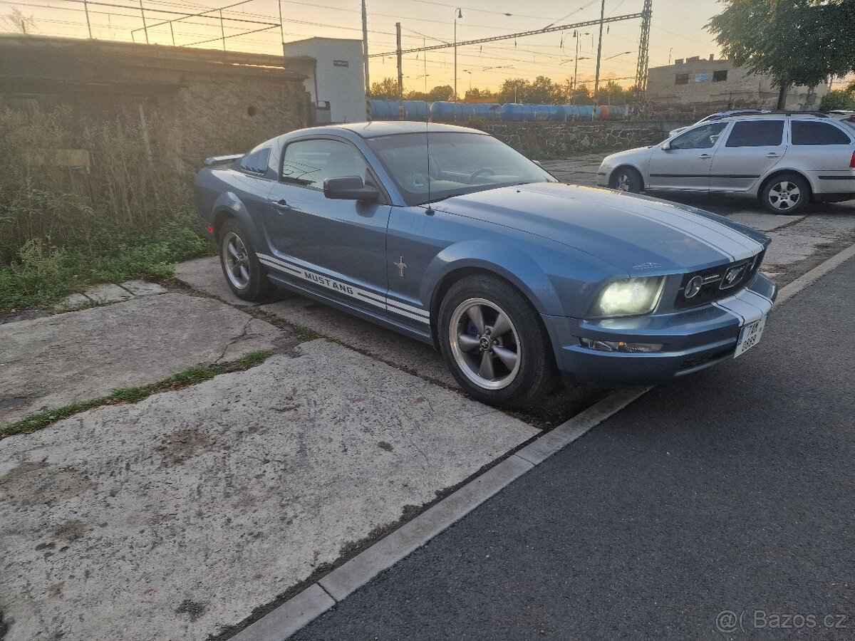 Ford Mustang 4.0 V6 automat - 3