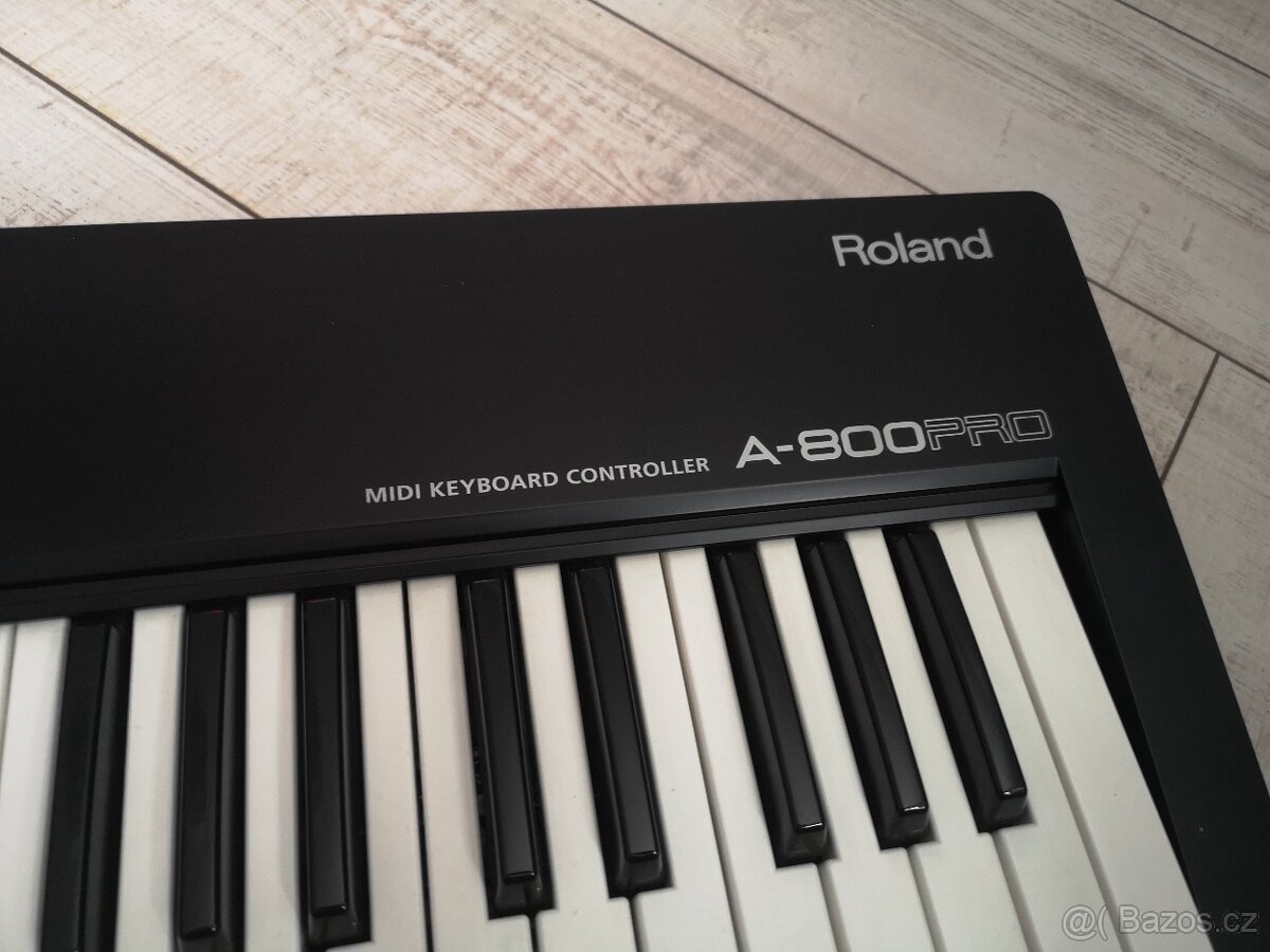 Roland A800 Pro - 3