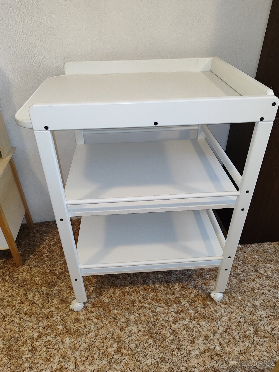 Dřevěný přebalovací pult Geuther - 3