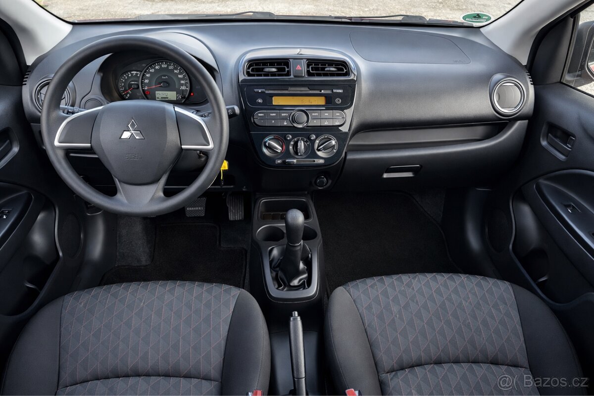 Mitshubishi Space Star - 3