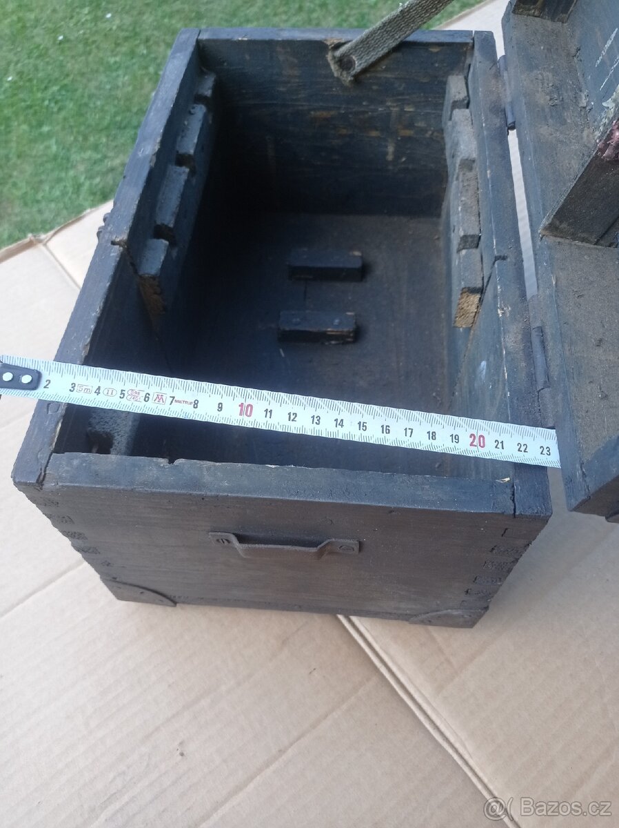 Stabilní motor, bedna na nářadí - 3