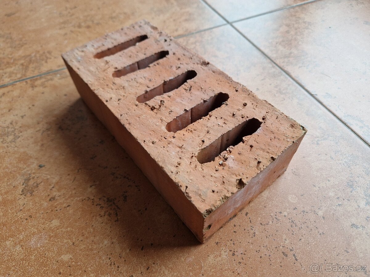 Cihla lícová děrovaná - 3