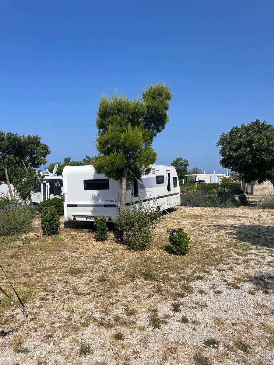 Adria Adora 673 PK - zánovní, výbava - odpočet DPH