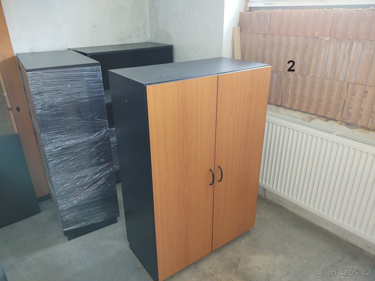 Kancelářský nábytek - 3