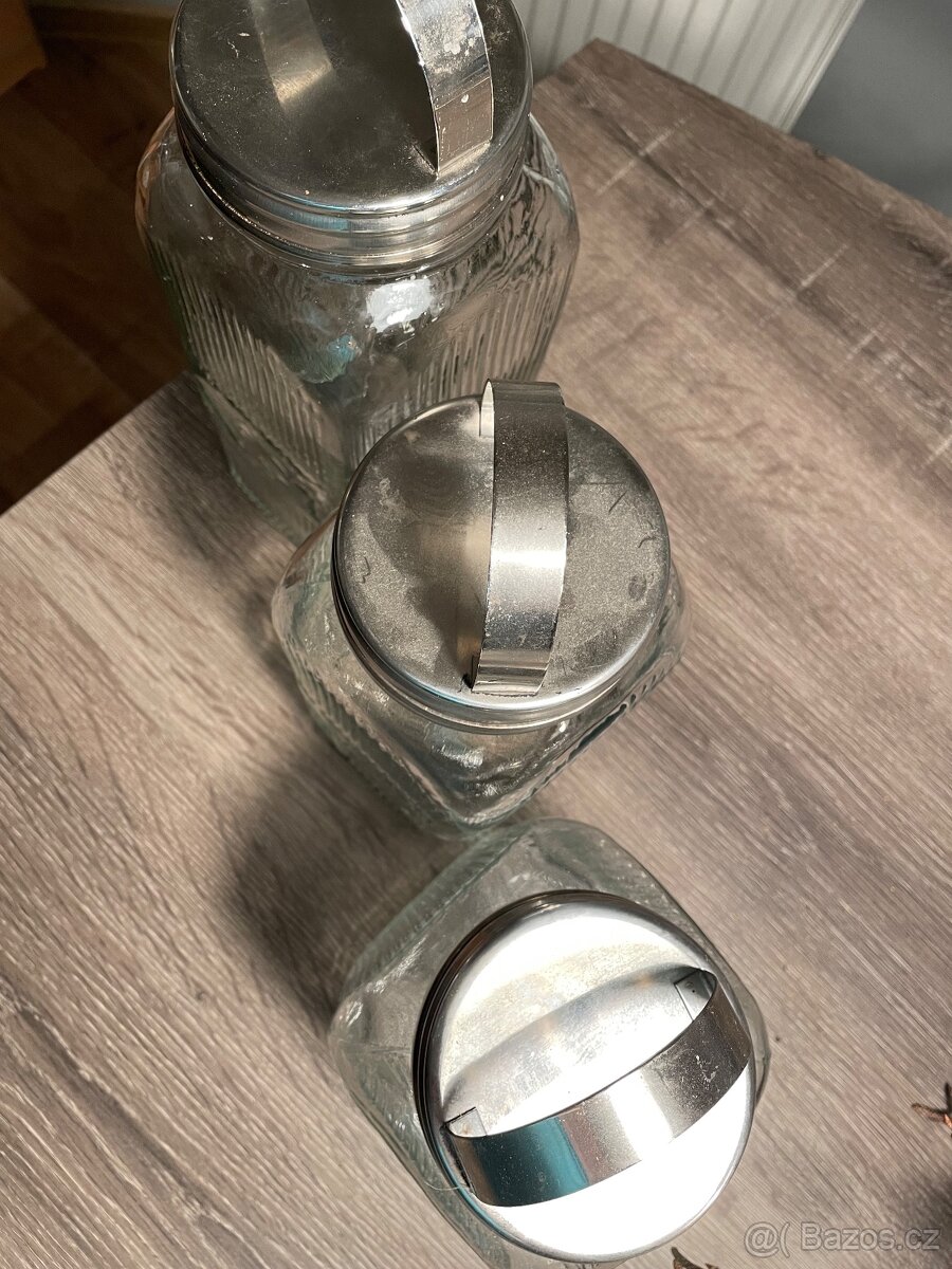 3 zajímavé skleněné dóza - 3