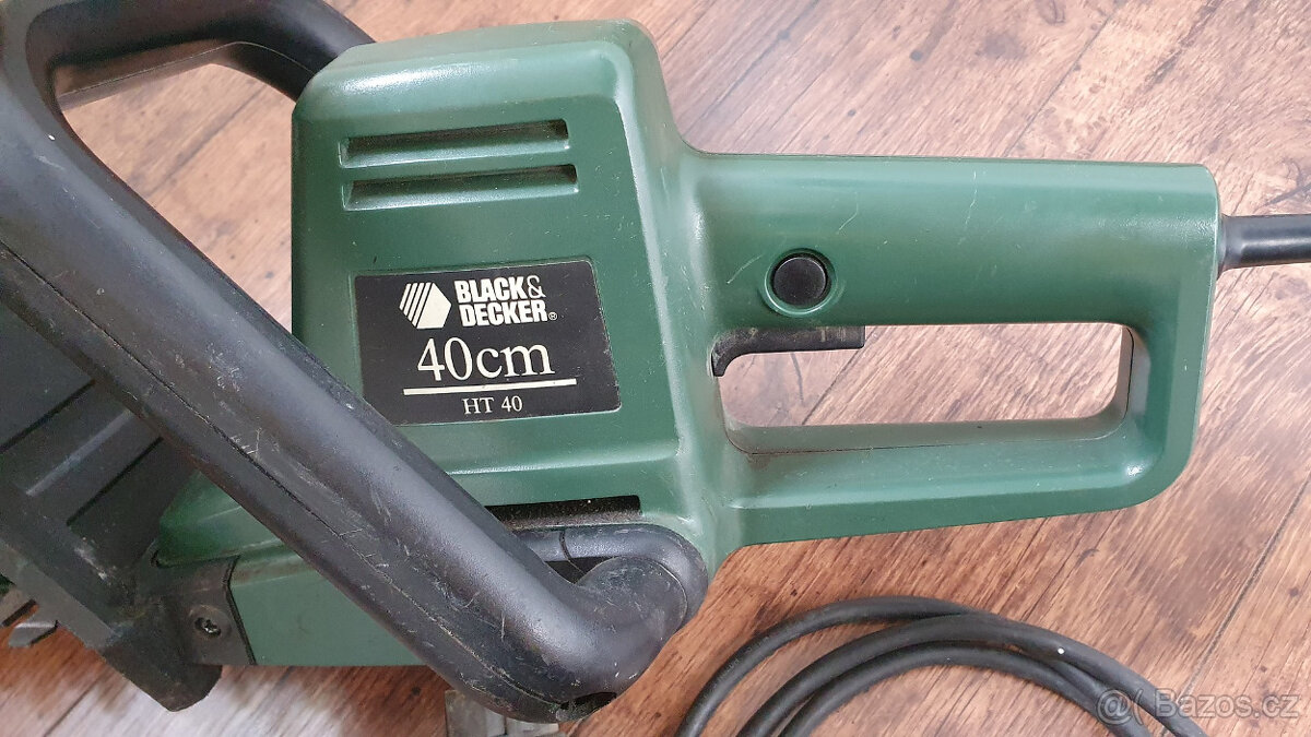 Nůžky na živý plot Black & Decker HT40 - 3