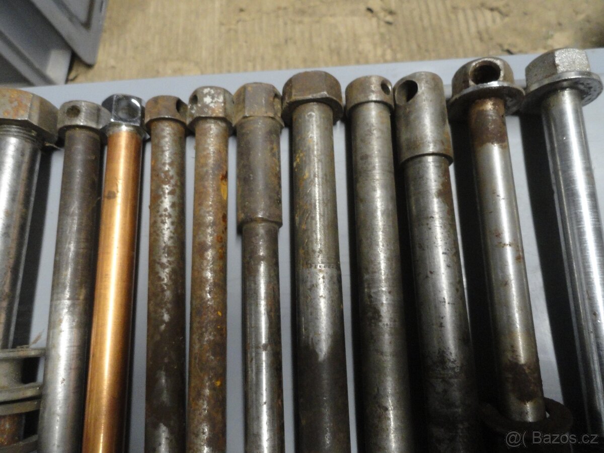 Konvolut dílů JAWA, ČZ, Pérák, stadion, pionýr, Zündapp - 3