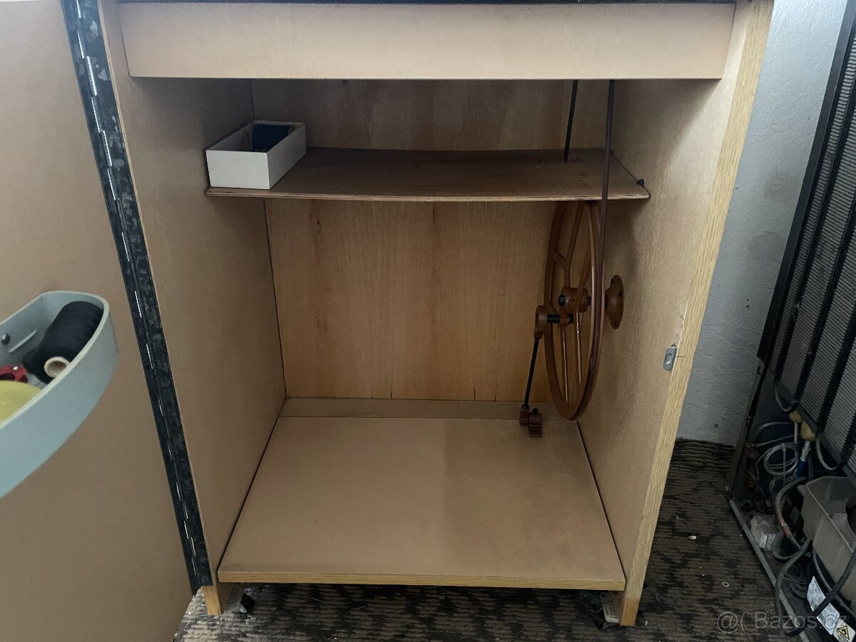 Šicí stroj Vlasta 15 Fr. Krása Písek - funkční - 3