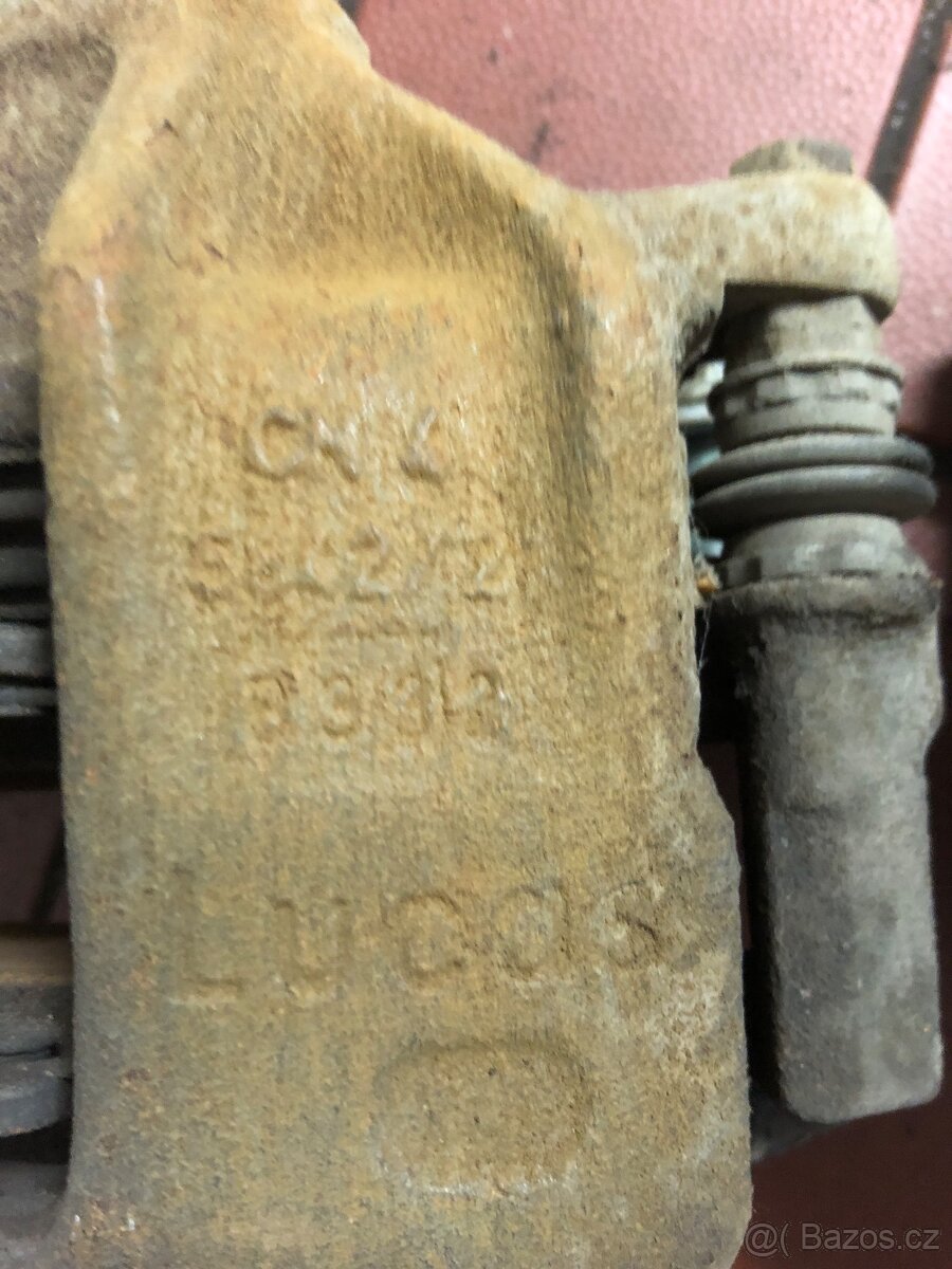 AUDI A4 B6, B7 00-07 - PŘEDNÍ BRZDIČE - 3