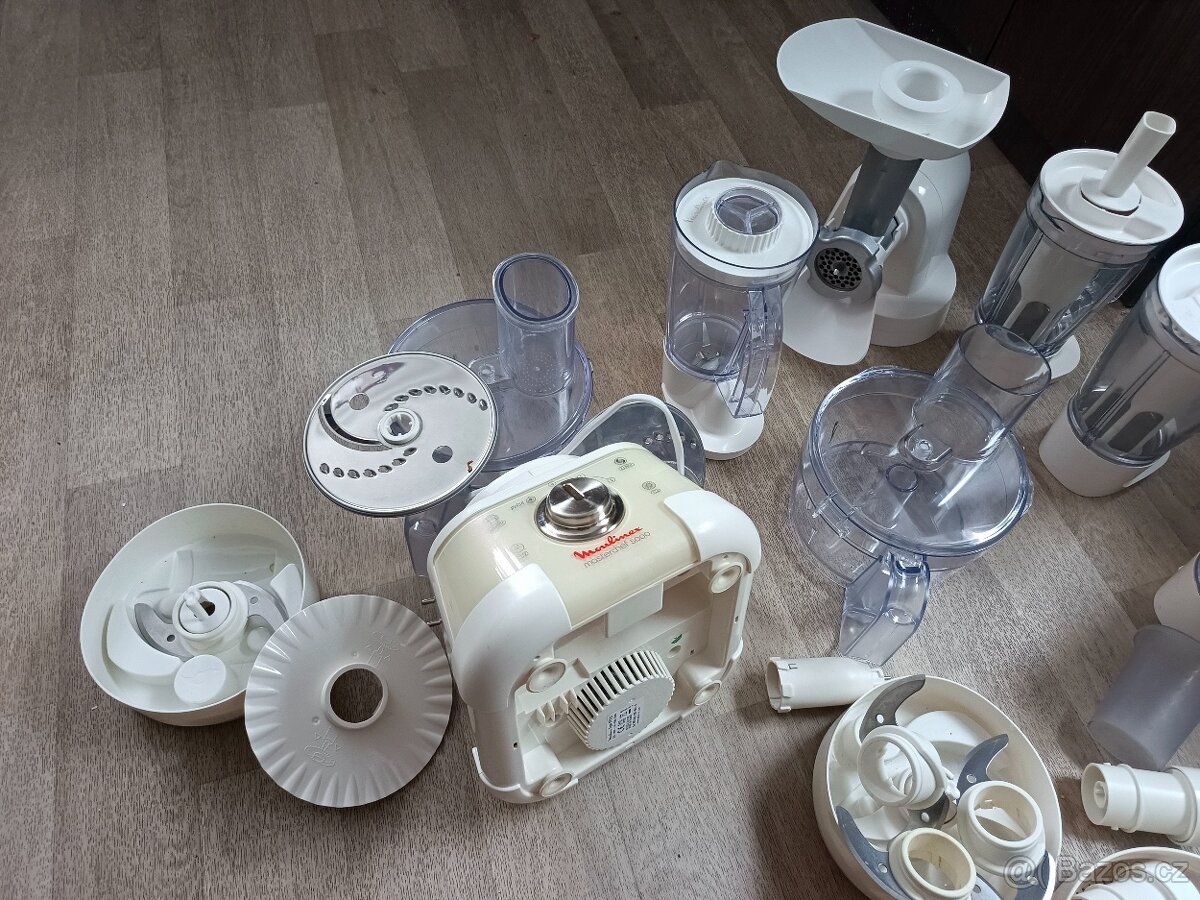 Kuchyňský robot - 3