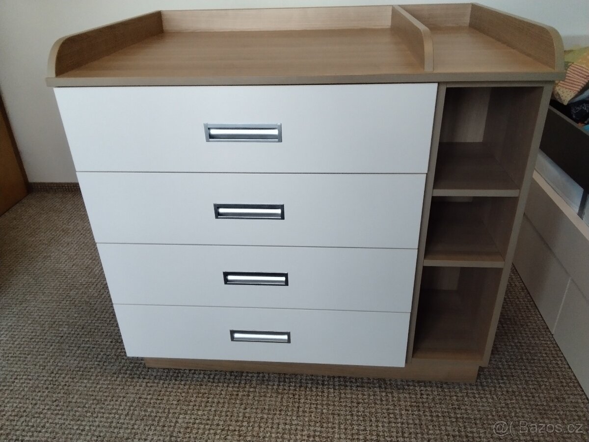 Přebalovací pult - 3