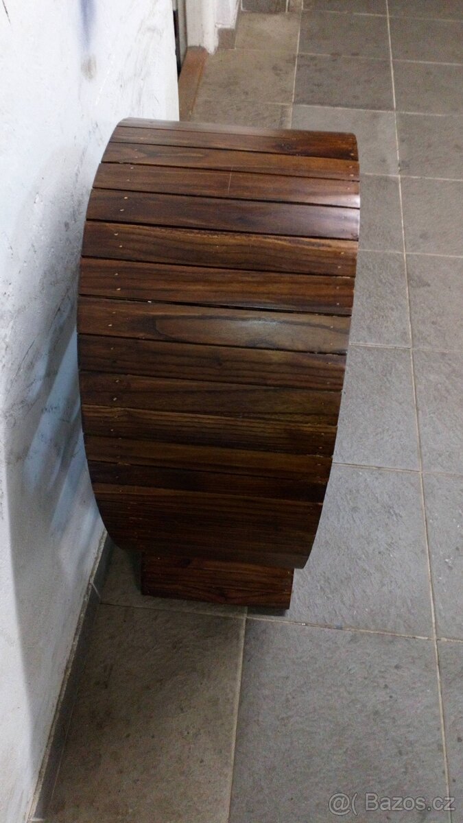 Dřevěná vinotéka - 3