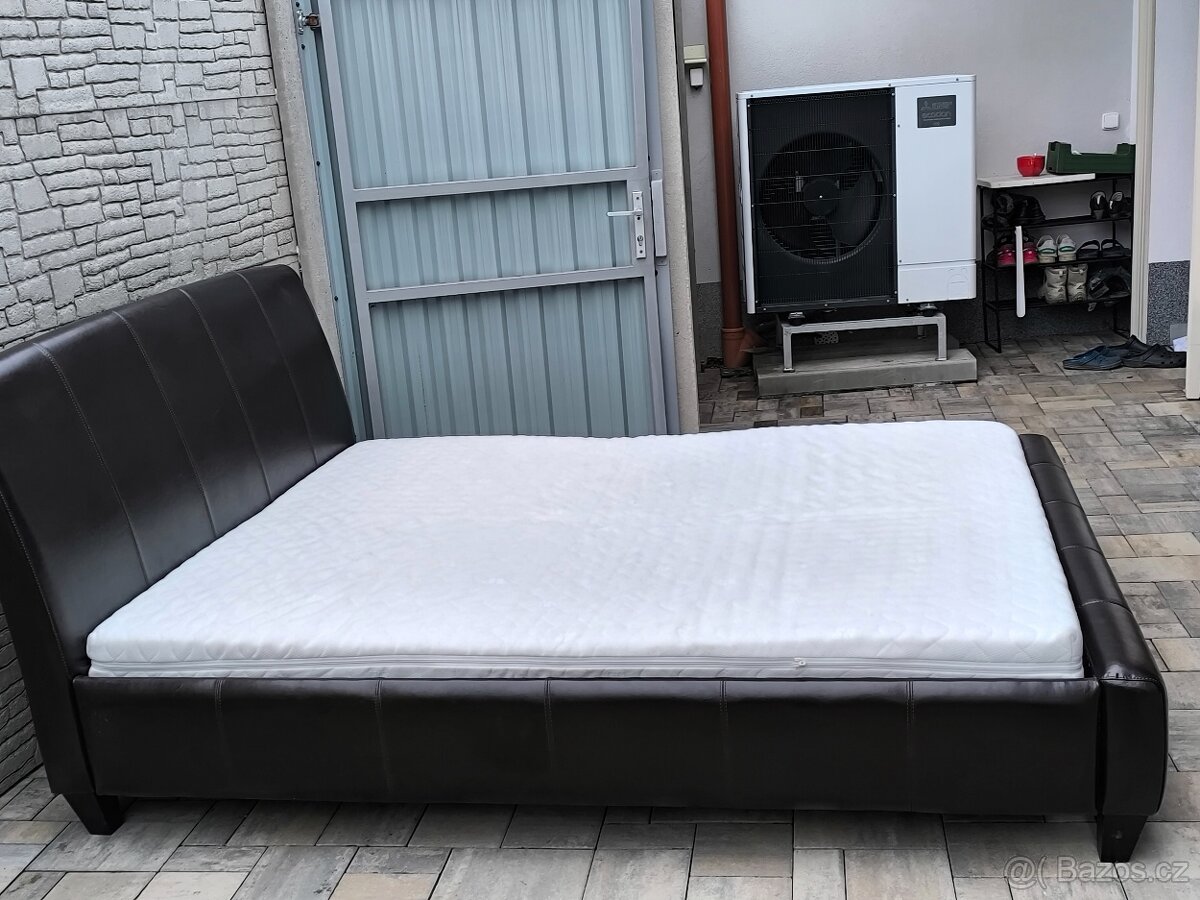 Prodám manželskou postel + Matraci ZDARMA - 3