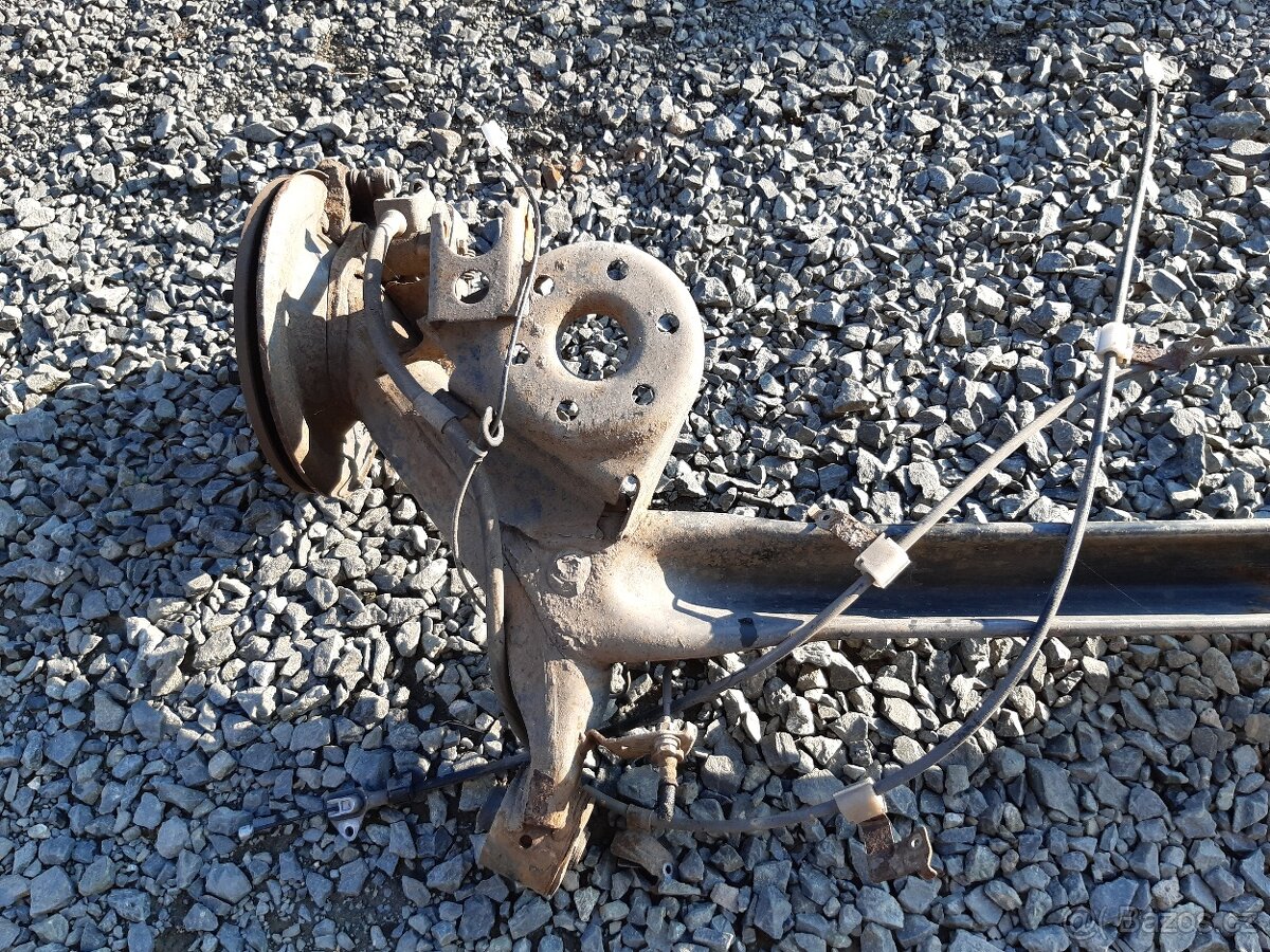 Toyota Auris náprava - 3