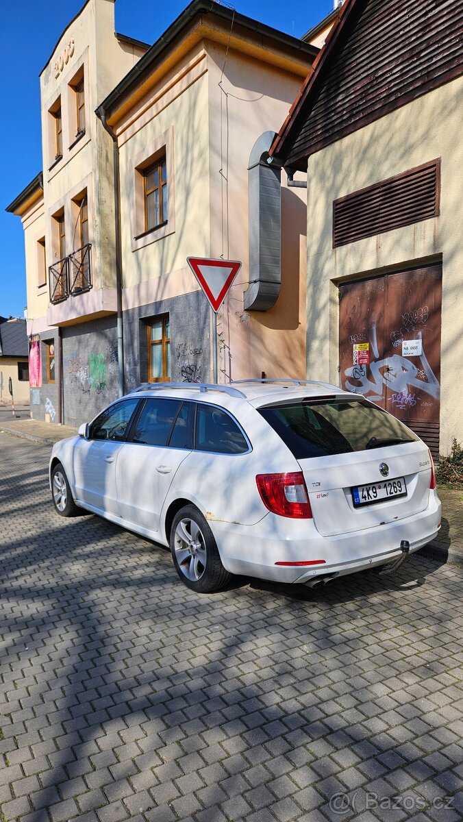 Škoda Superb II 2.0TDi 103kw DSG Combi - 3