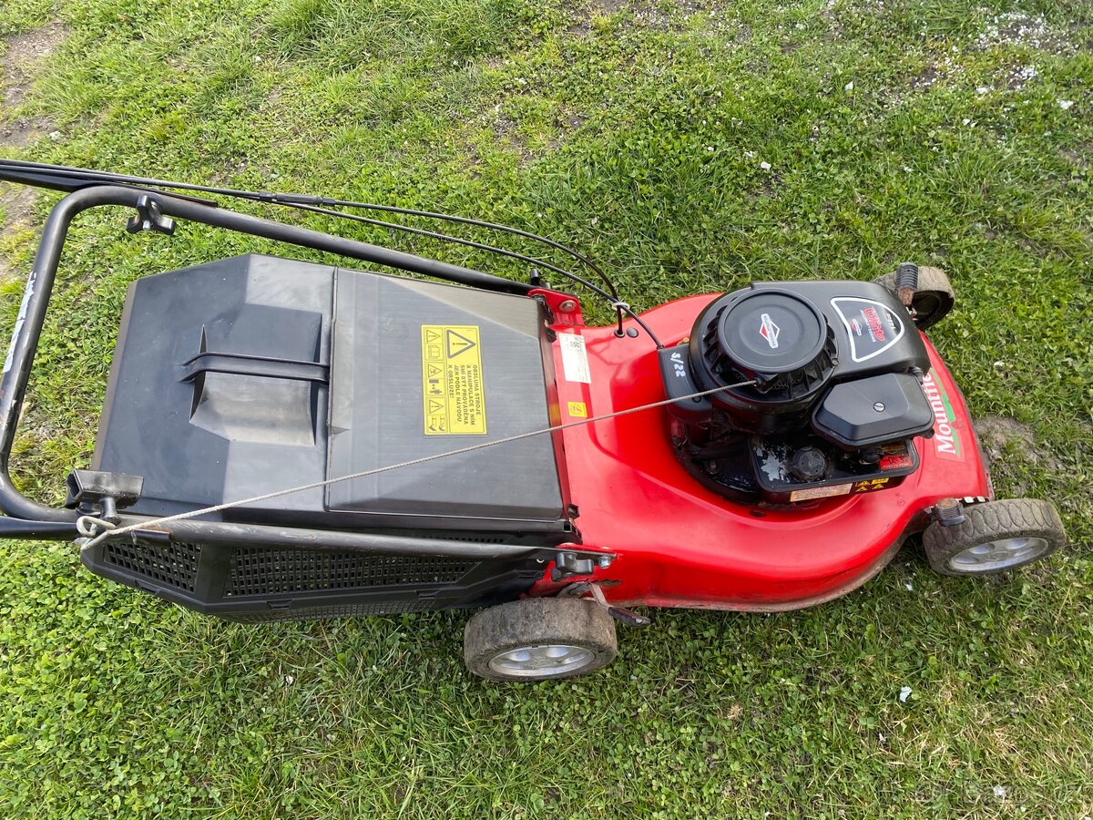 Prodám sekačku Mountfield TDL 484 TR - 3