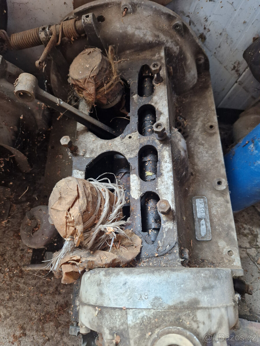 Praga - soubor náhradních dílů - 3