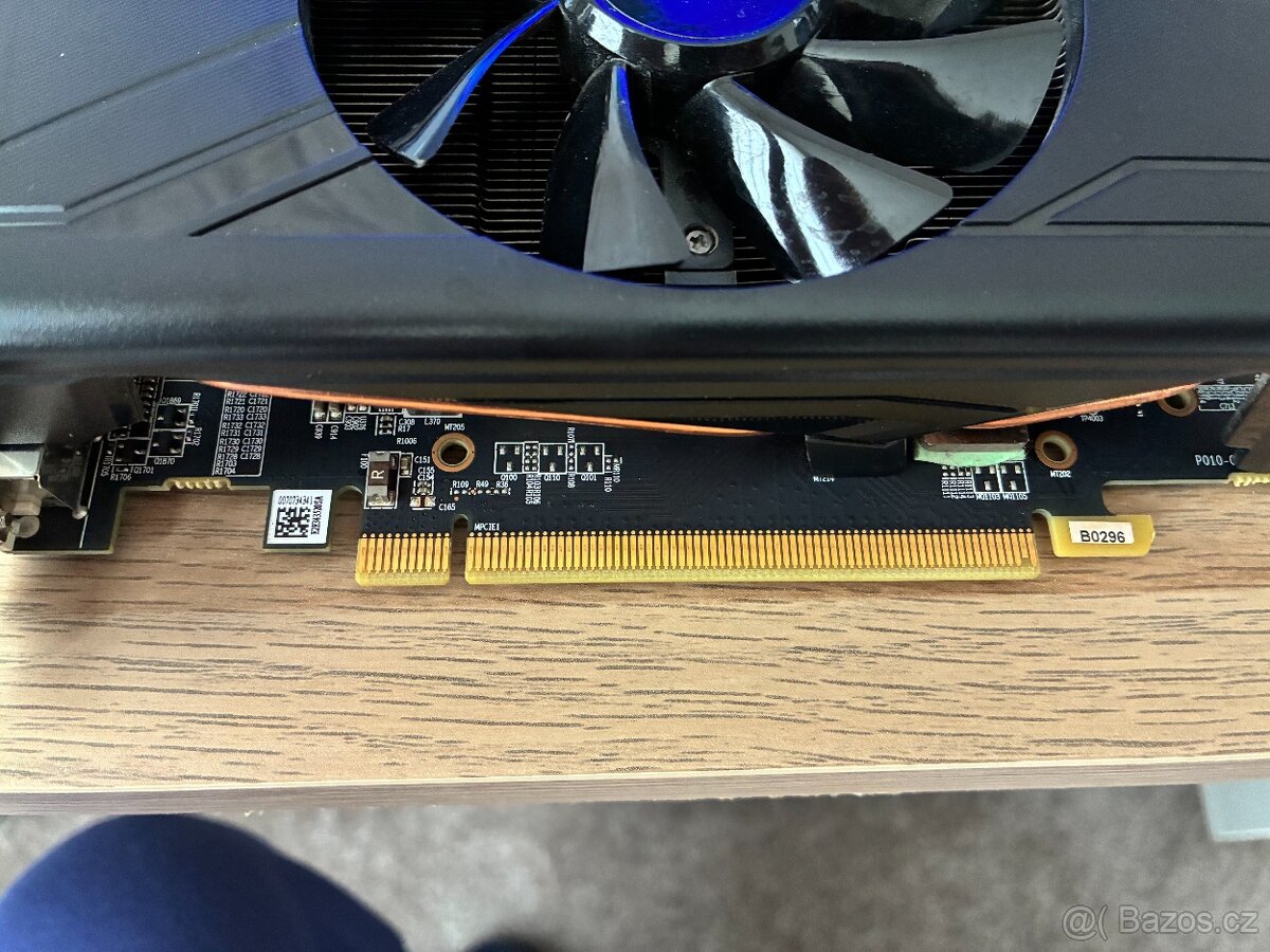 Prodám Grafickou kartu Radeon RX 570 - 3
