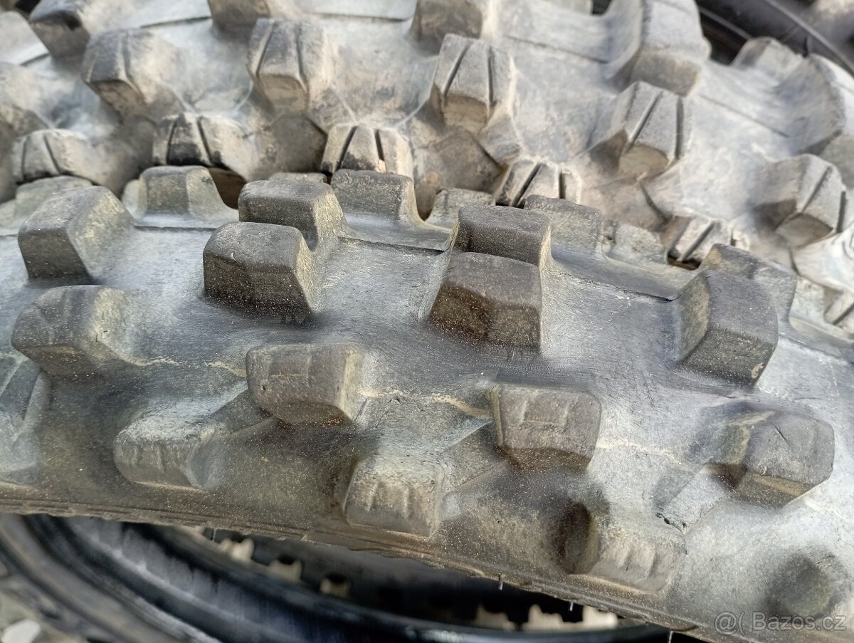 CROSS pneumatiky R19, R18, R21 Dunlop