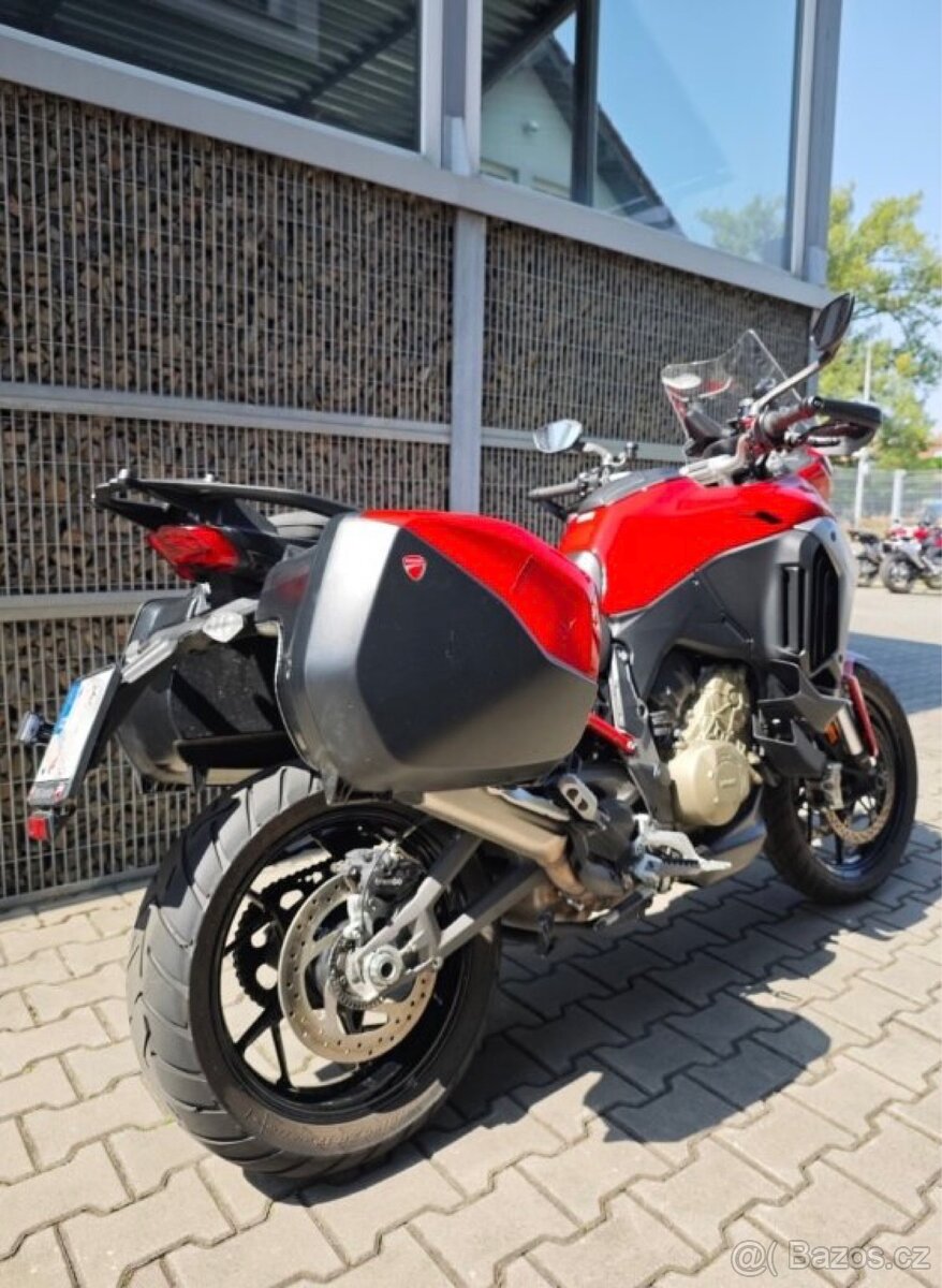 Ducati Multistrada V4 S Travel and Radar