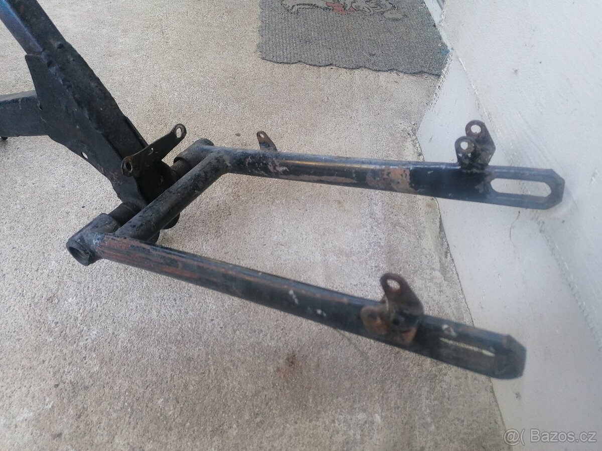 Predám rám so zadnou vidlicou na Jawa 23 mustang - 3