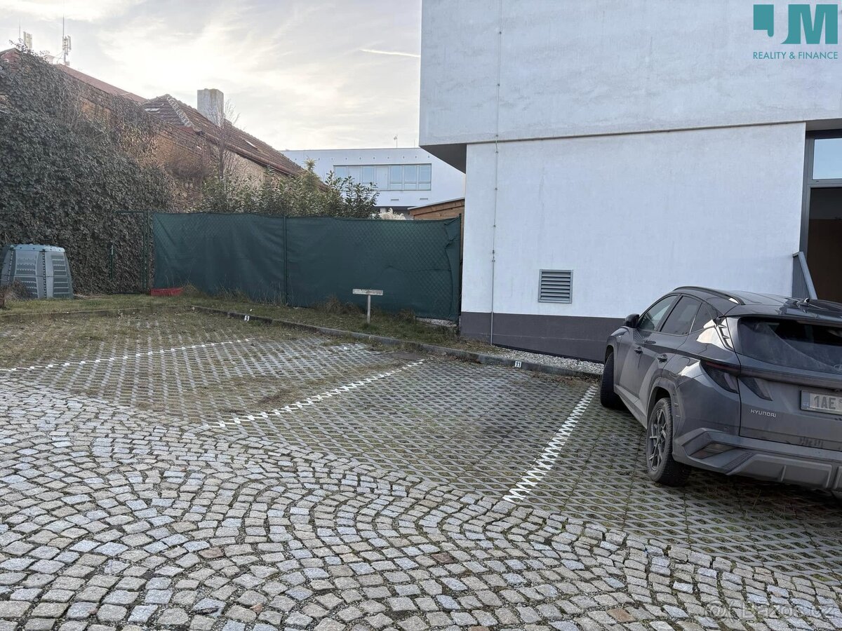 Pronájem parkovací stání, 18 m² - Třebíč - Vnitřní Město - S - 3