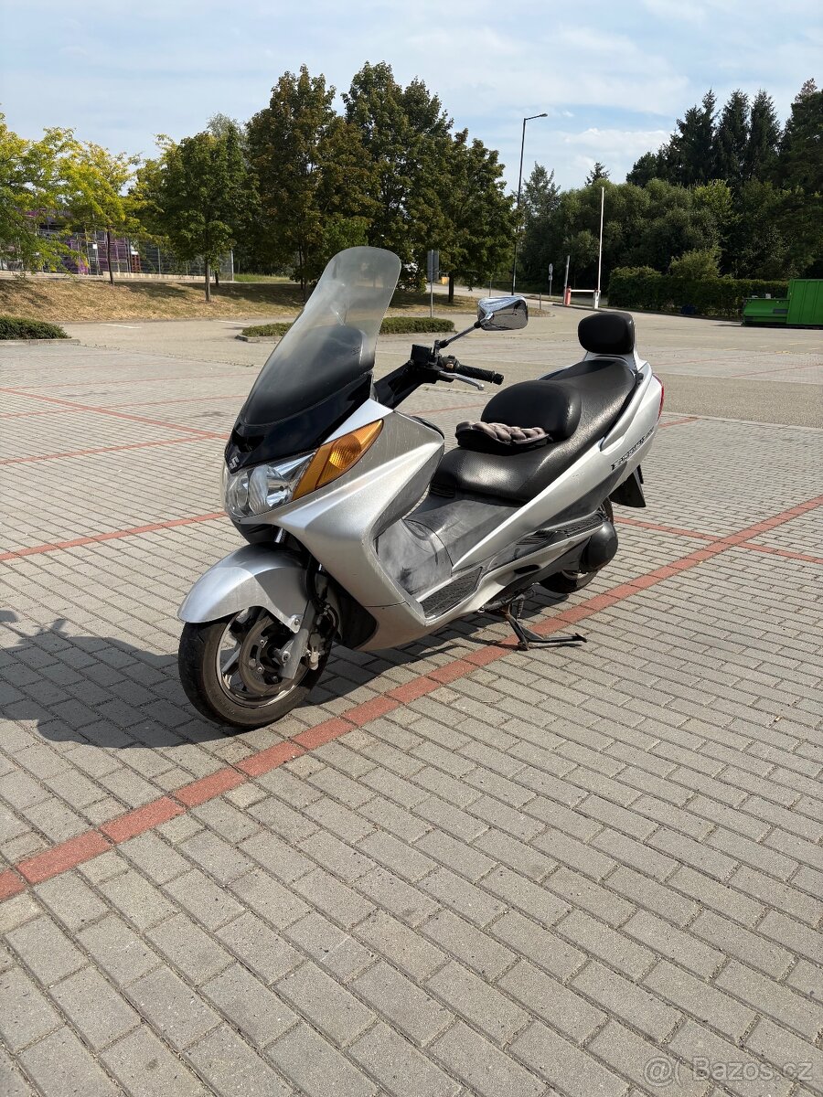 Suzuki Burgman 400 - 3