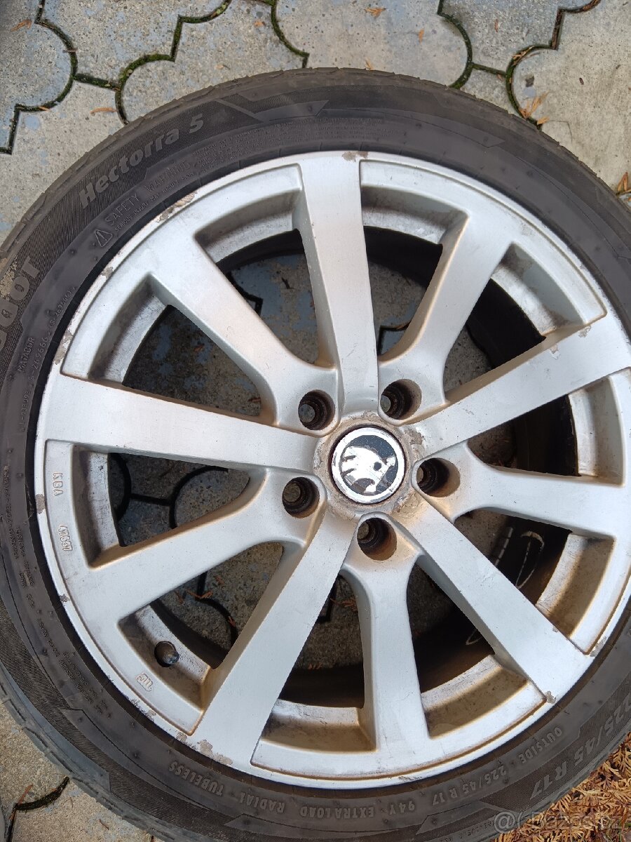 Kola 17 ...5x112 225/45/17 - 3