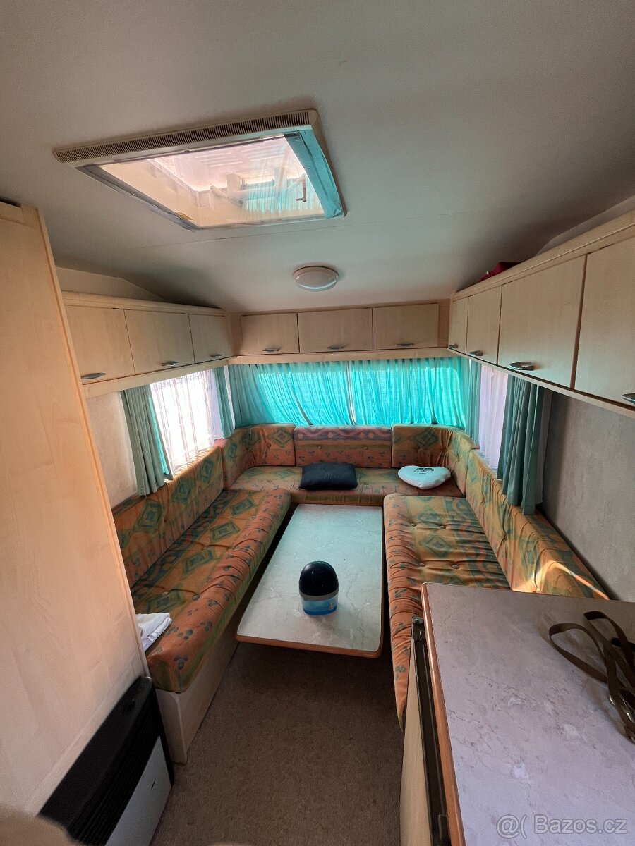 Obytný přívěs karavan - 3