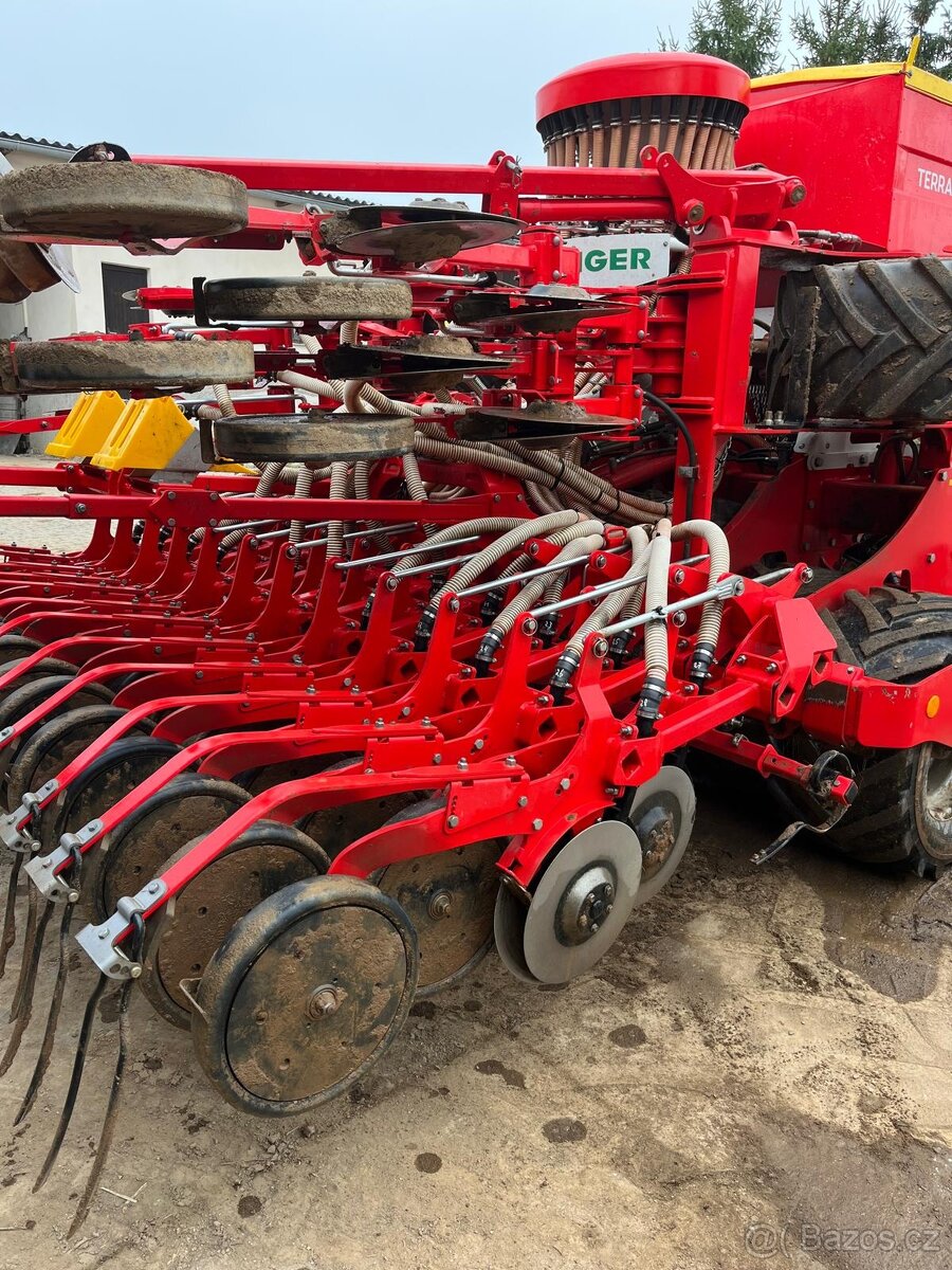 Secí stroj PÖTTINGER TERRASEM C4 - 3