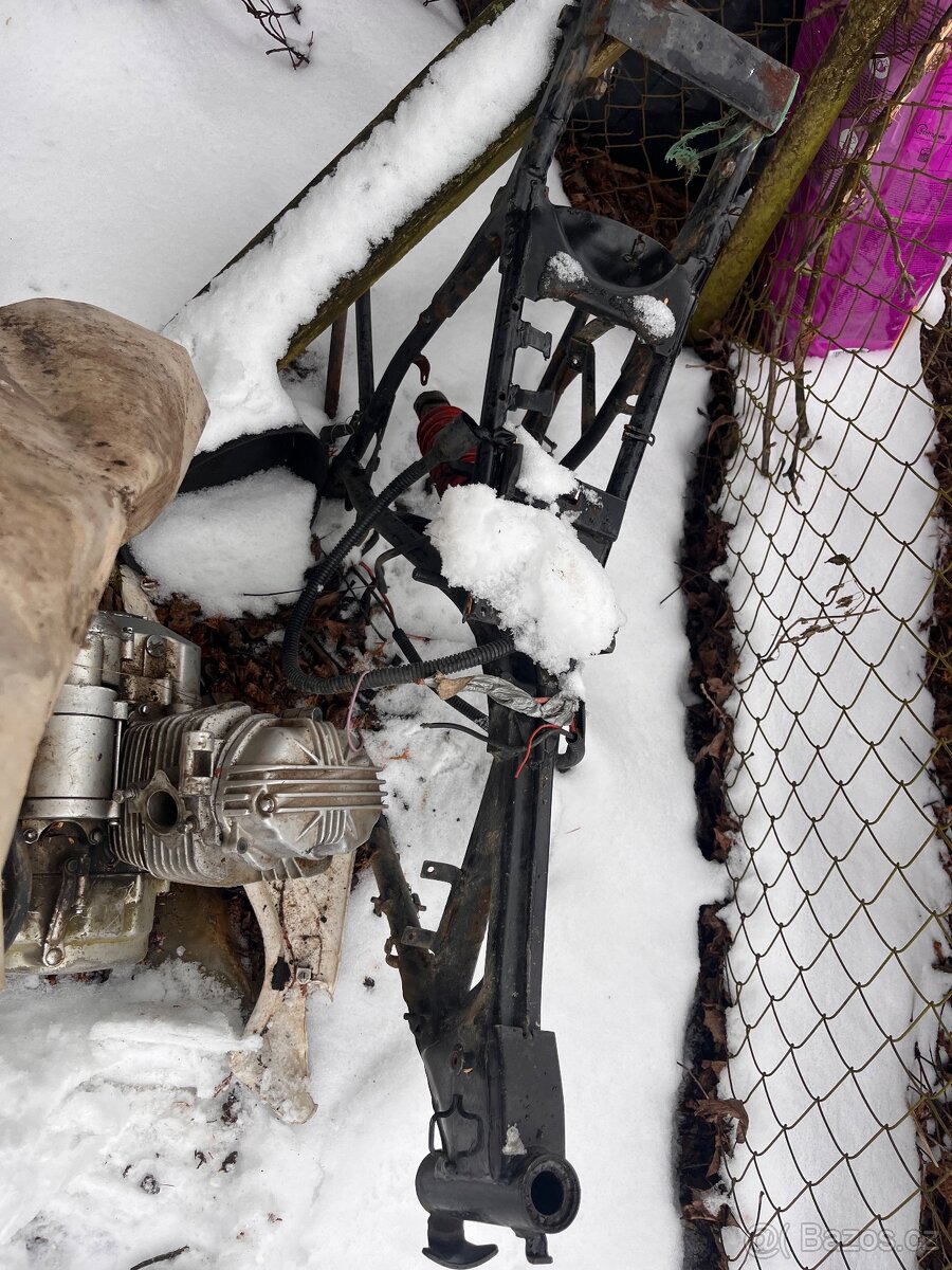 Díly na motorku - 3