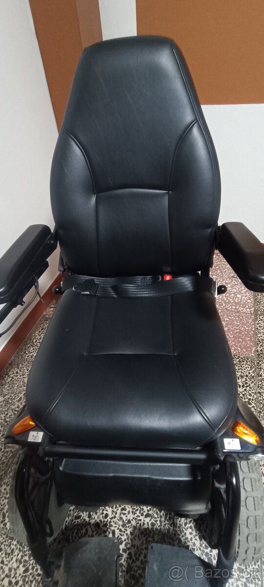 Invalidní elektrický vozík Meyra Optimus 2. - 3