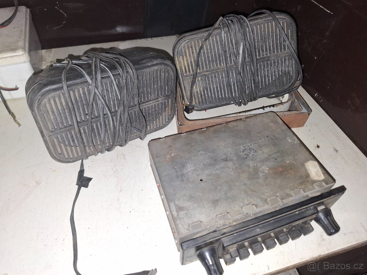 Autorádio - 70tá léta + reprobedny funkční - 3