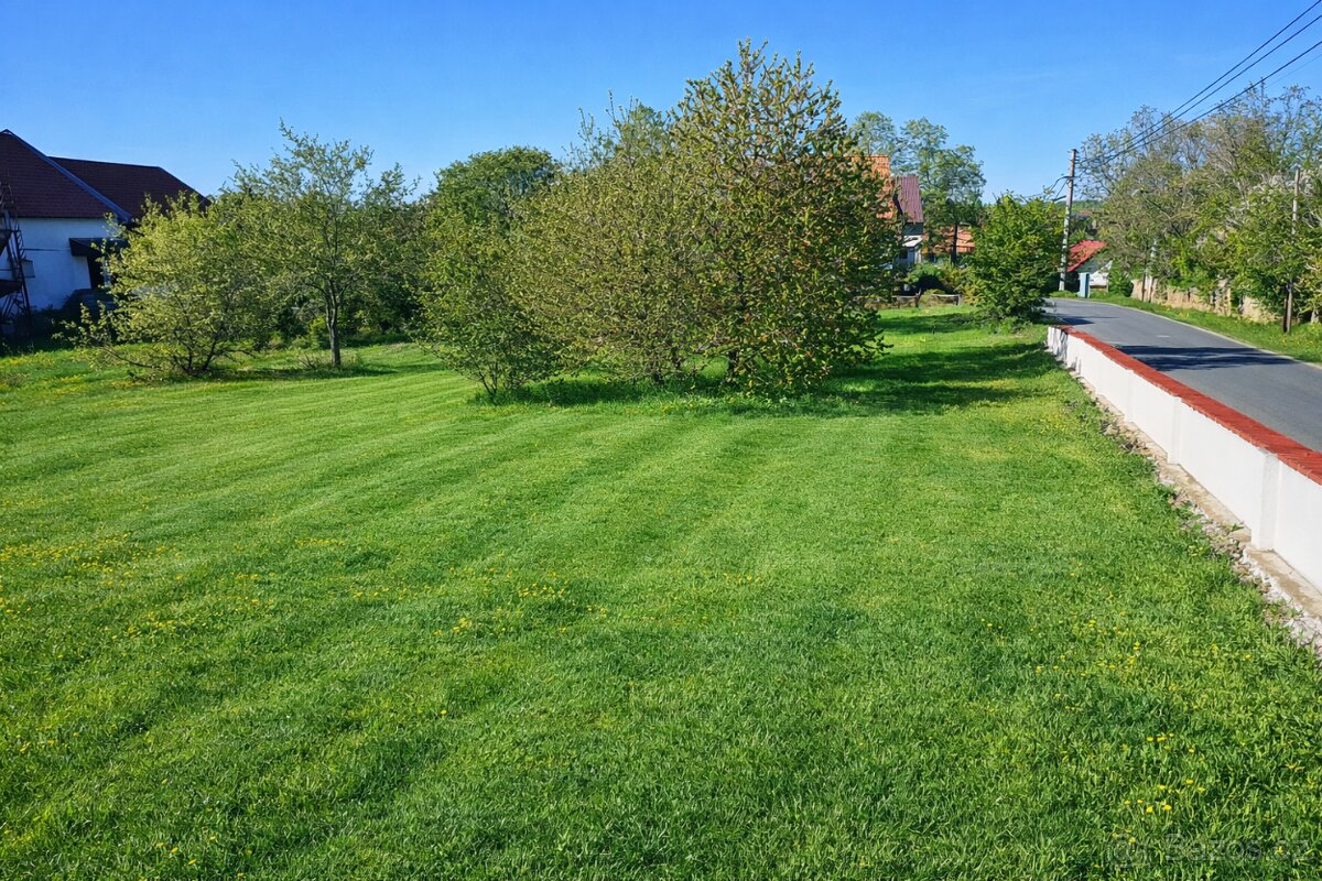 Stavební pozemek v Ouběnicích 1 026 m² - 3