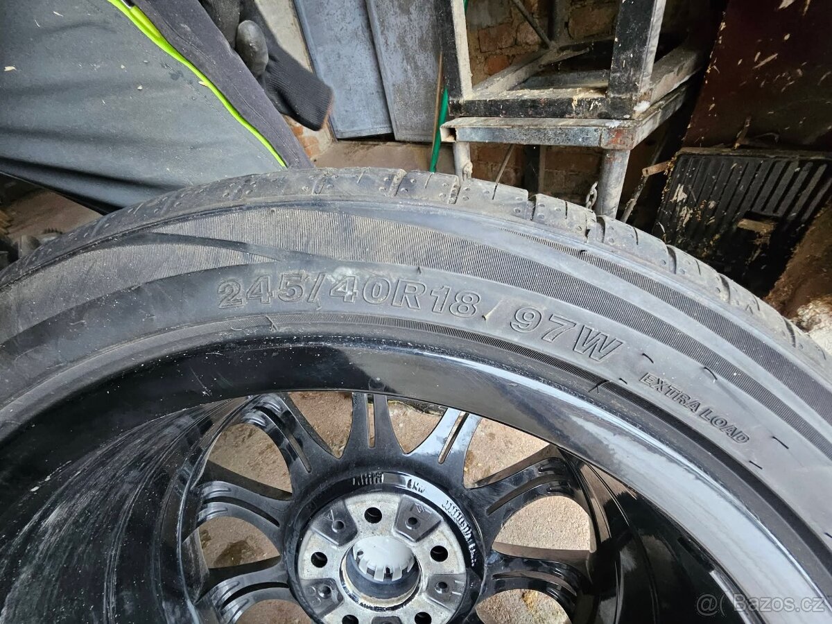 BMW e61 kola+gumy - 3