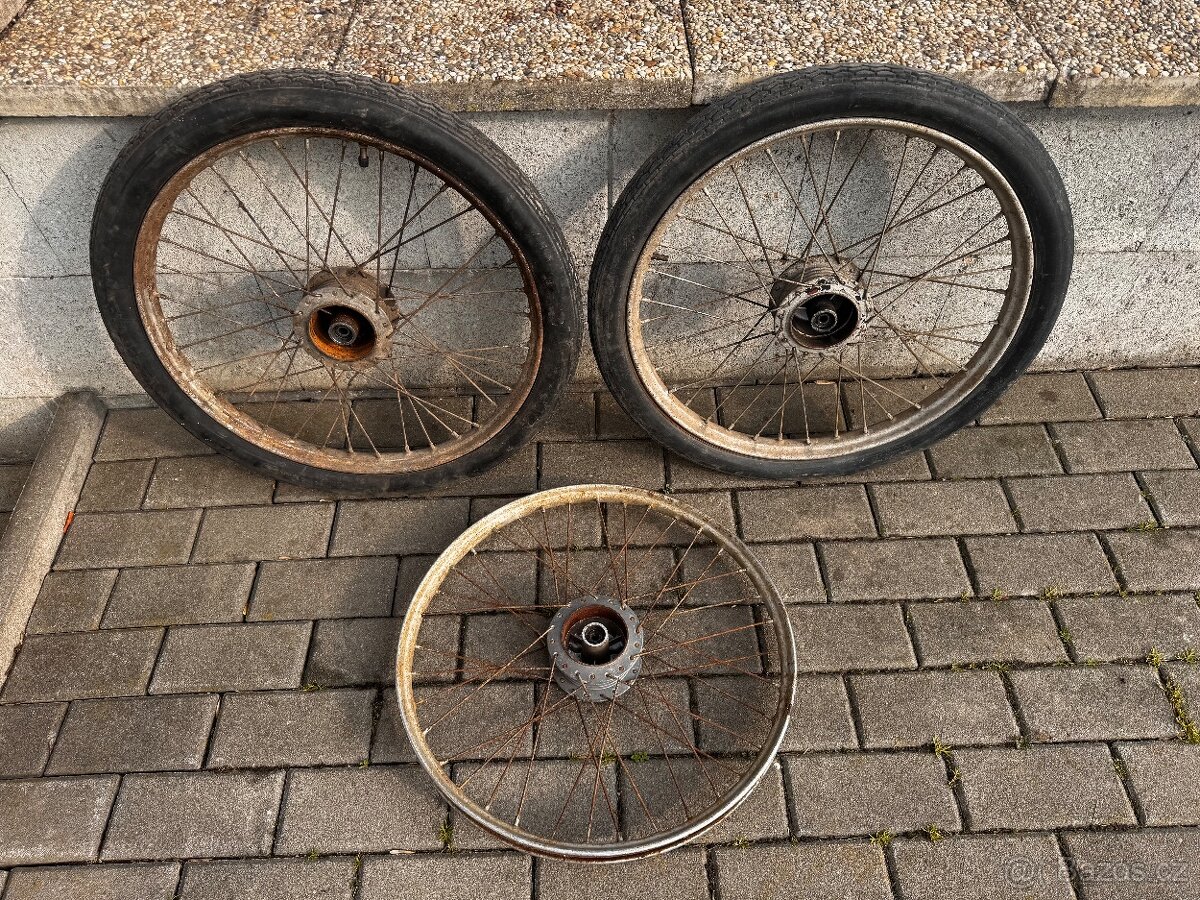 Kola Stadion S22, Jaweta - 3