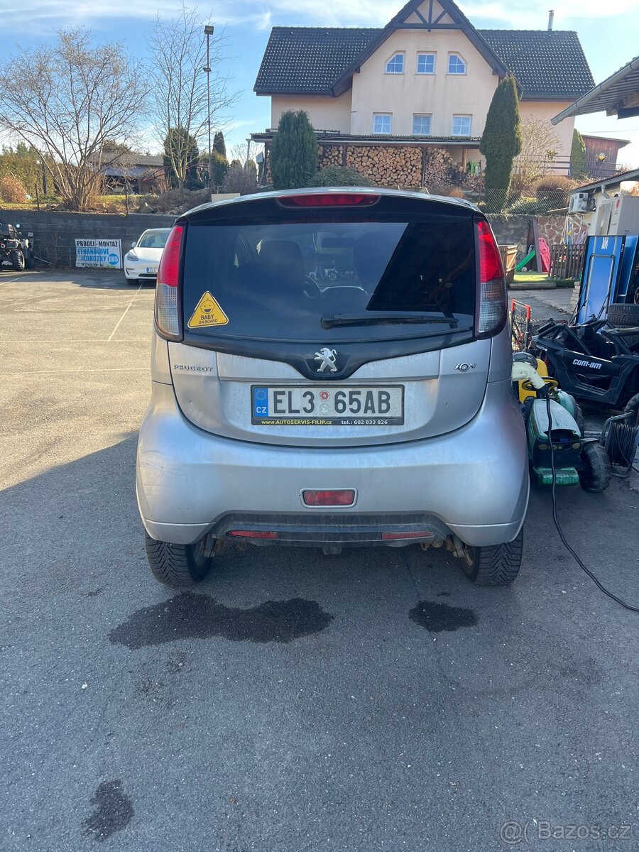 Peugeot ion ev - 3