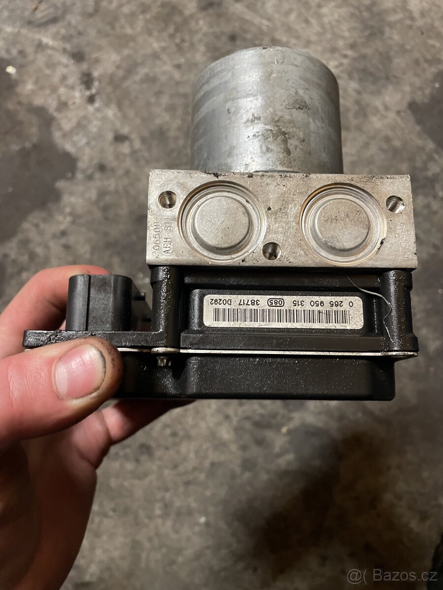 Blok ABS bmw e60 benzin - 3