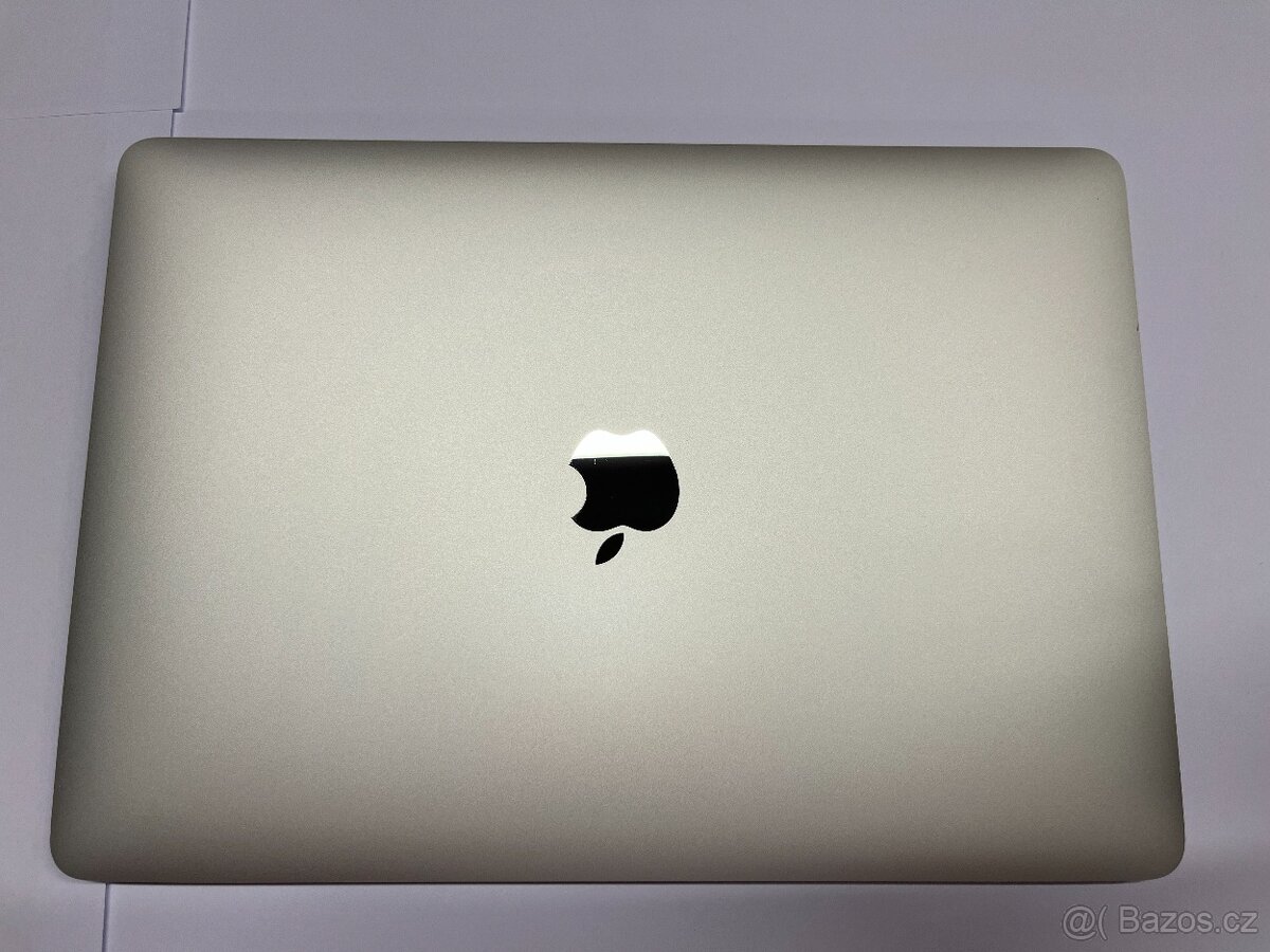 Macbook Air 2020 i5 250 Minimální Opotřebení - 3