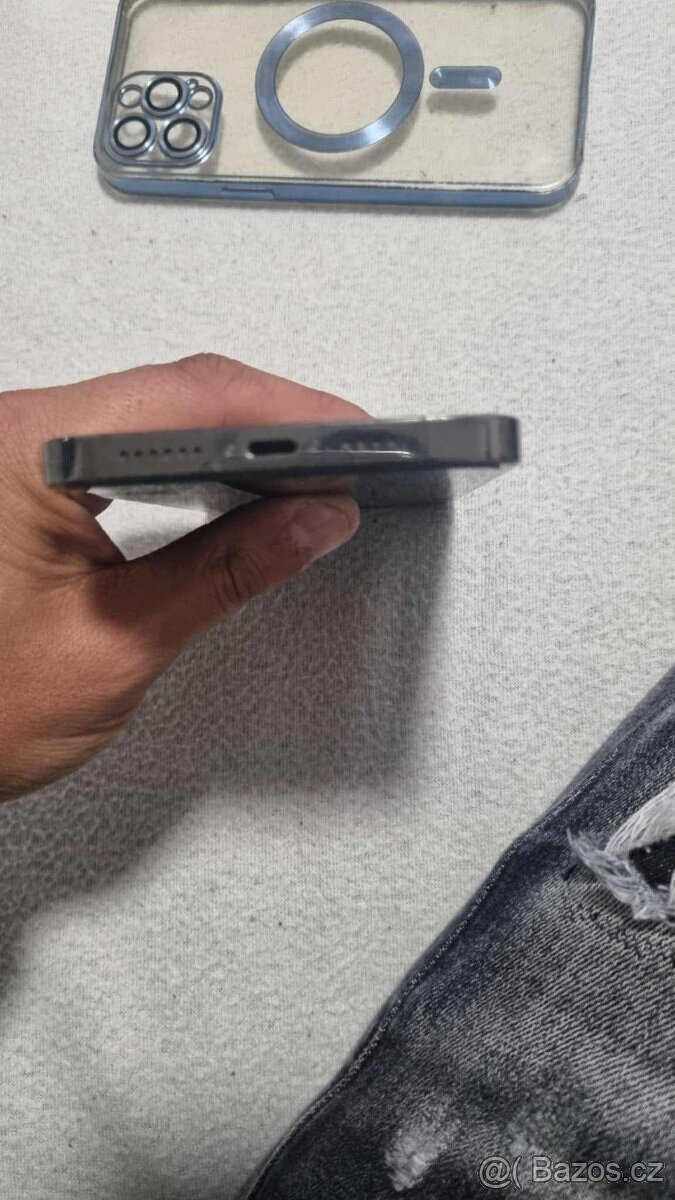 IPhone 12 Pro Max vyměním za 13pro - 3