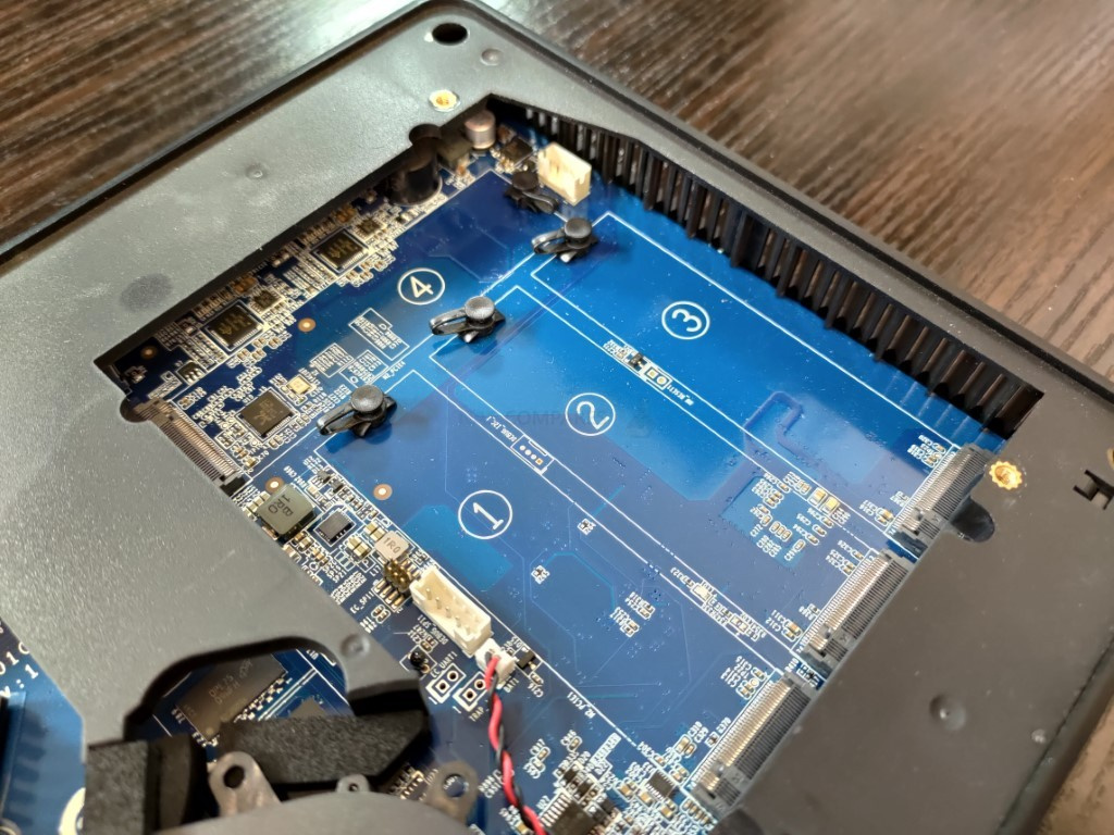 QNAP TBS-464 – NAS - 3