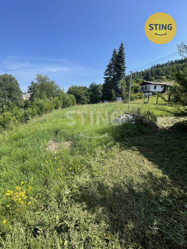Prodej parcely vhodné ke stavbě o velikosti 922 m², 133931 - 3