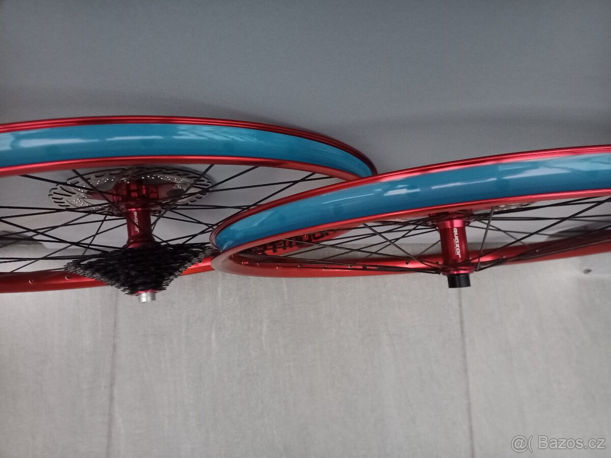 Nová zapletená kola 26" - 3