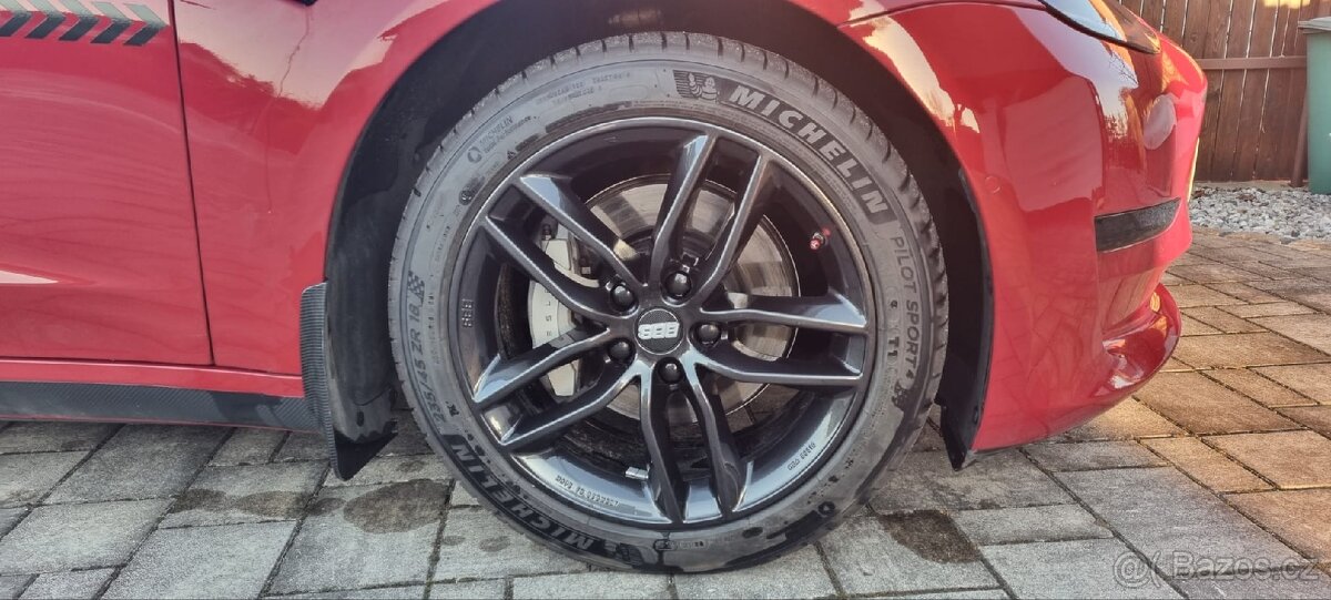 Kola BBS 18" pro Tesla model 3 - 3