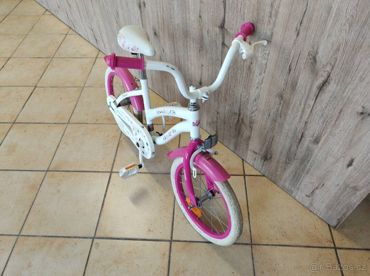 Dívčí kolo Terrain 16 - 3