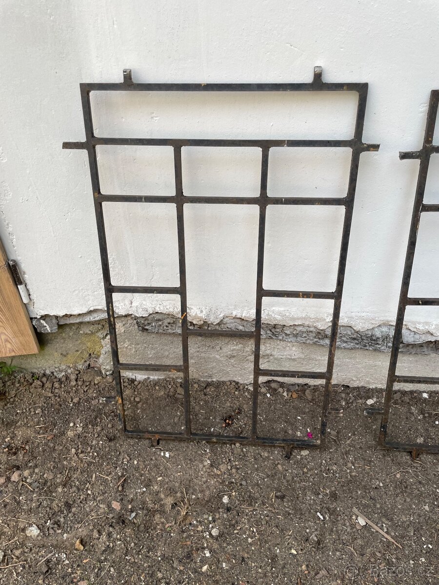 2x mříž na okno - 3