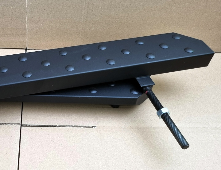 LADA 4x4 NIVA - boční nášlapy - 3