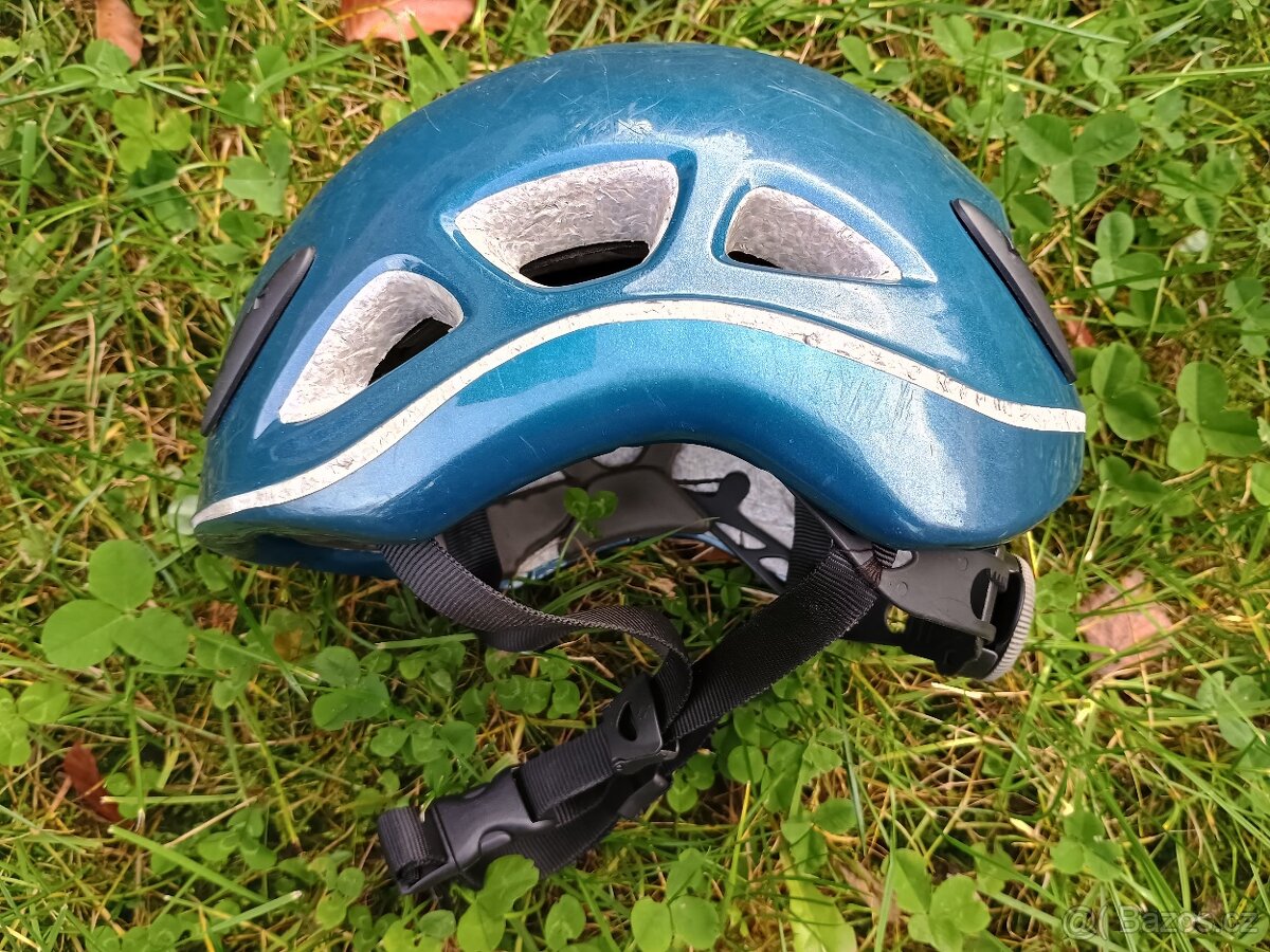 Dětská lezecká přilba BD - 3