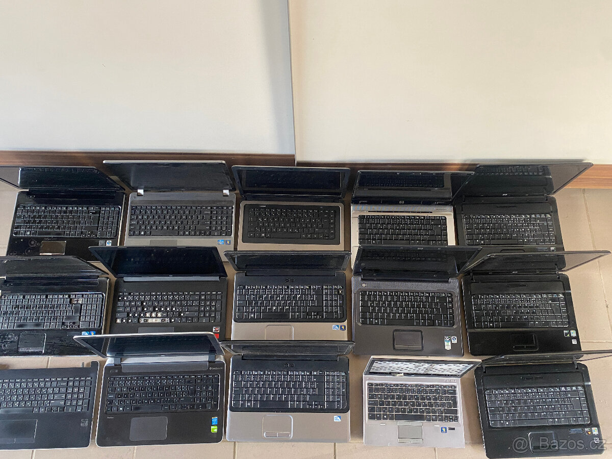 Výprodej skladových zásob - Compaq, HP - 3