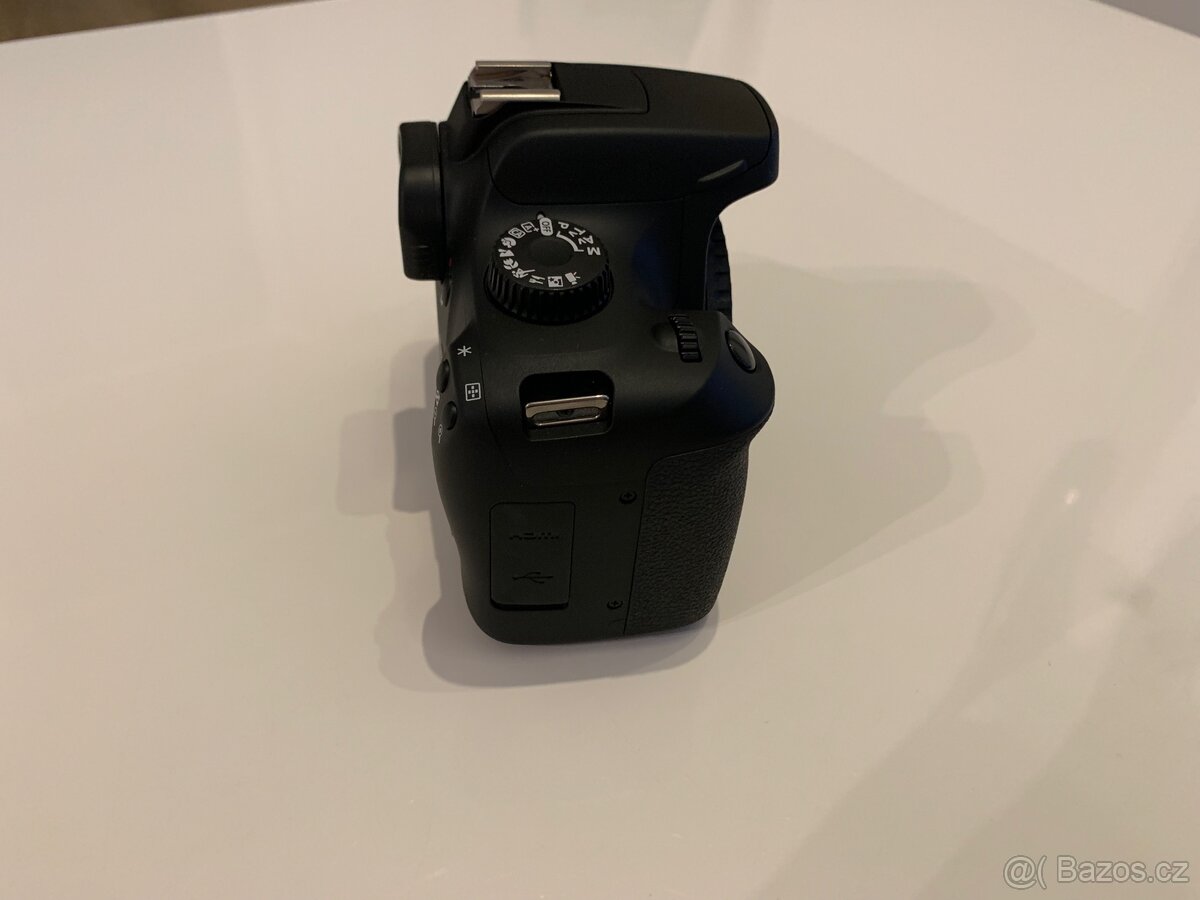 Digitální fotoaparát Canon EOS 4000D - 3